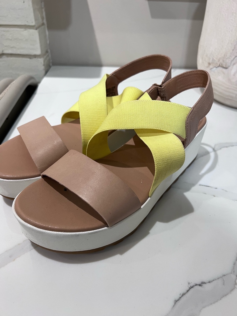 Sorel Cameron Platform Slingback Sandals Yellow Nude Leather Size 10 - Picture 3 of 6